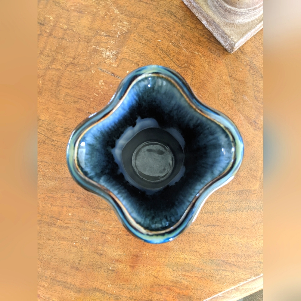 Artistic Artisan Bill Campbell Blue and Brown Ceramic Vase - Picture 4 of 6